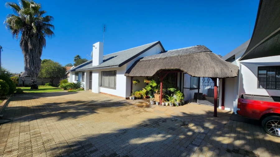 2 Bedroom Property for Sale in Meiringspark North West